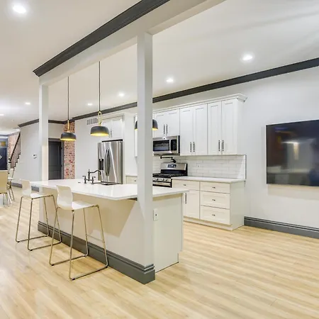 Walk To Gravois Park Nice Home With Garage